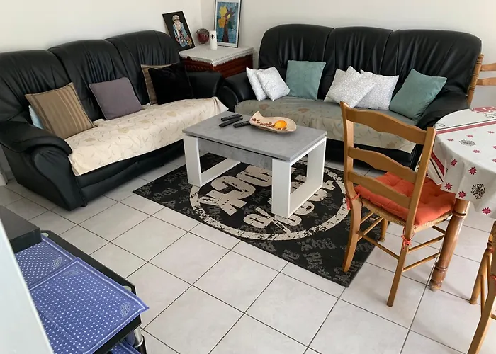 Chaleureux Logement Familial Jusqu\'A 6 Personnes